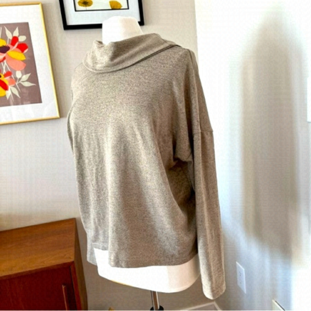 NOISY May Oversized Open Back Knit Top
